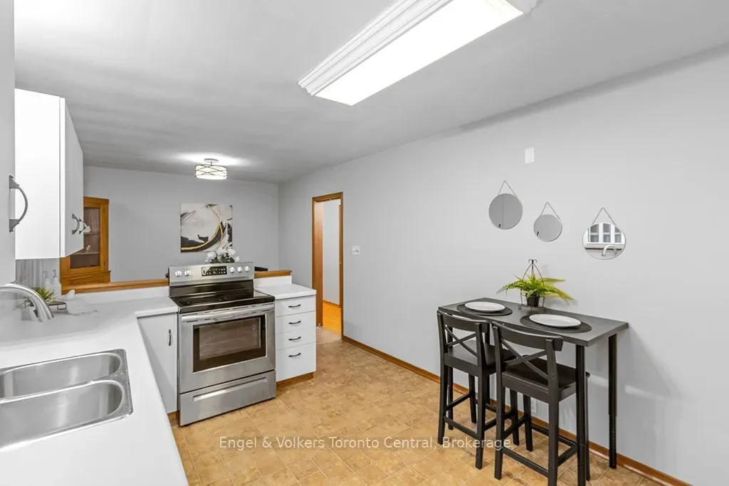 596 6TH Avenue W, Owen Sound, Ontario, Canada. - Photo 7