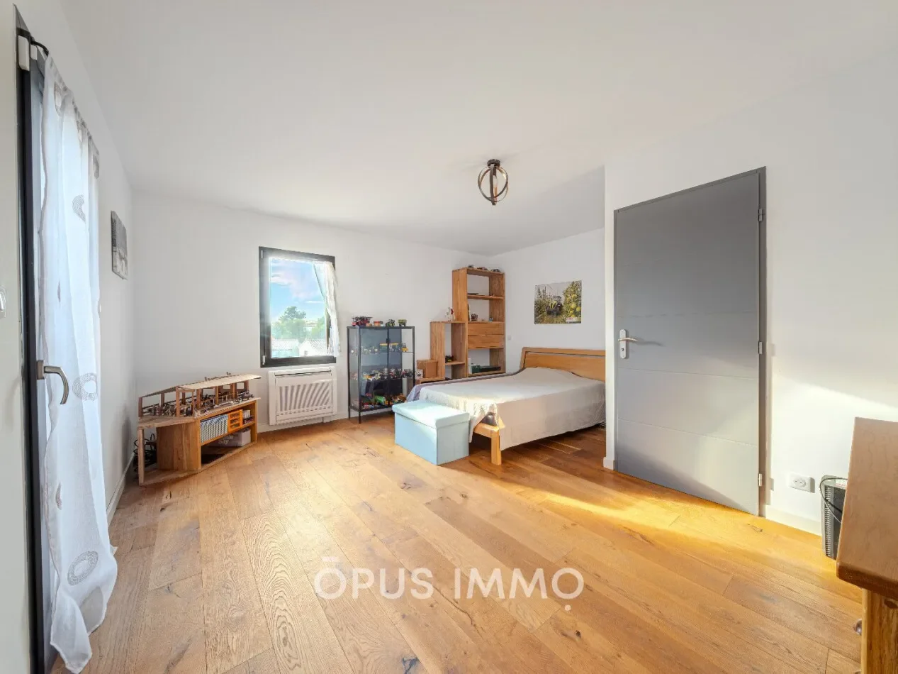 Gallery photo 3