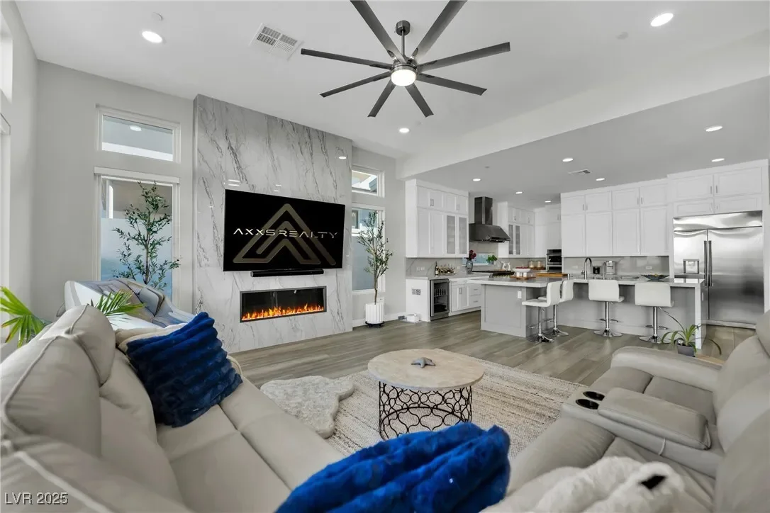 397 Highview Ridge Avenue, Las Vegas, Nevada, United States. - Photo 63