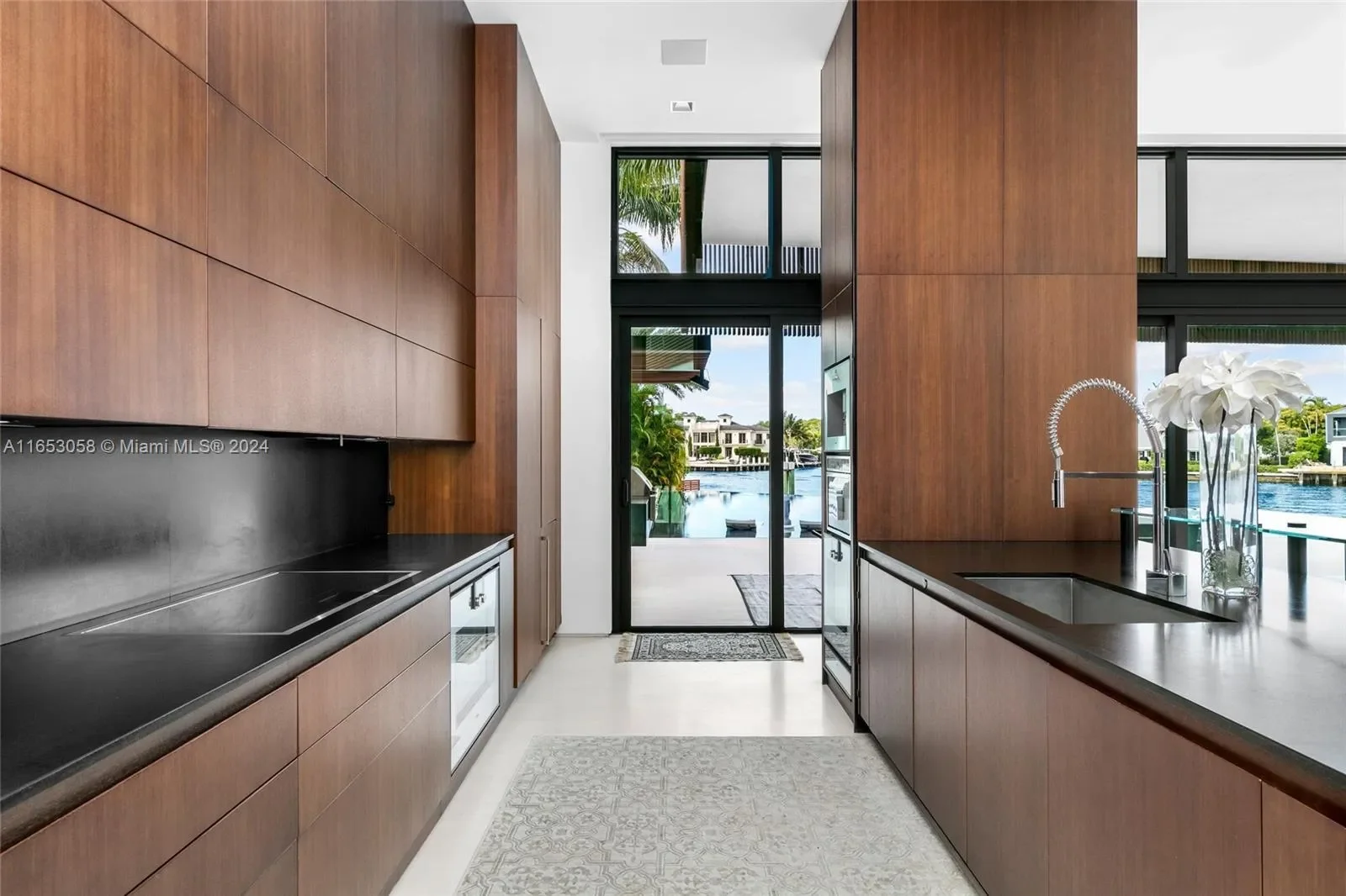 28 Minnetonka Rd, Fort Lauderdale, Florida, United States. - Photo 37