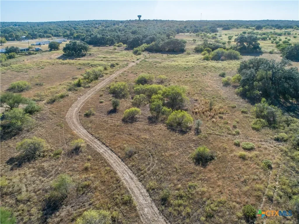 21123 Lamm Road, Elmendorf, TX 78112, Elmendorf, Texas, United States. - Photo 2