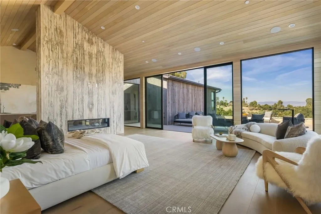 24255 BRIDLE TRAIL Road, Hidden Hills, California, United States. - Photo 34