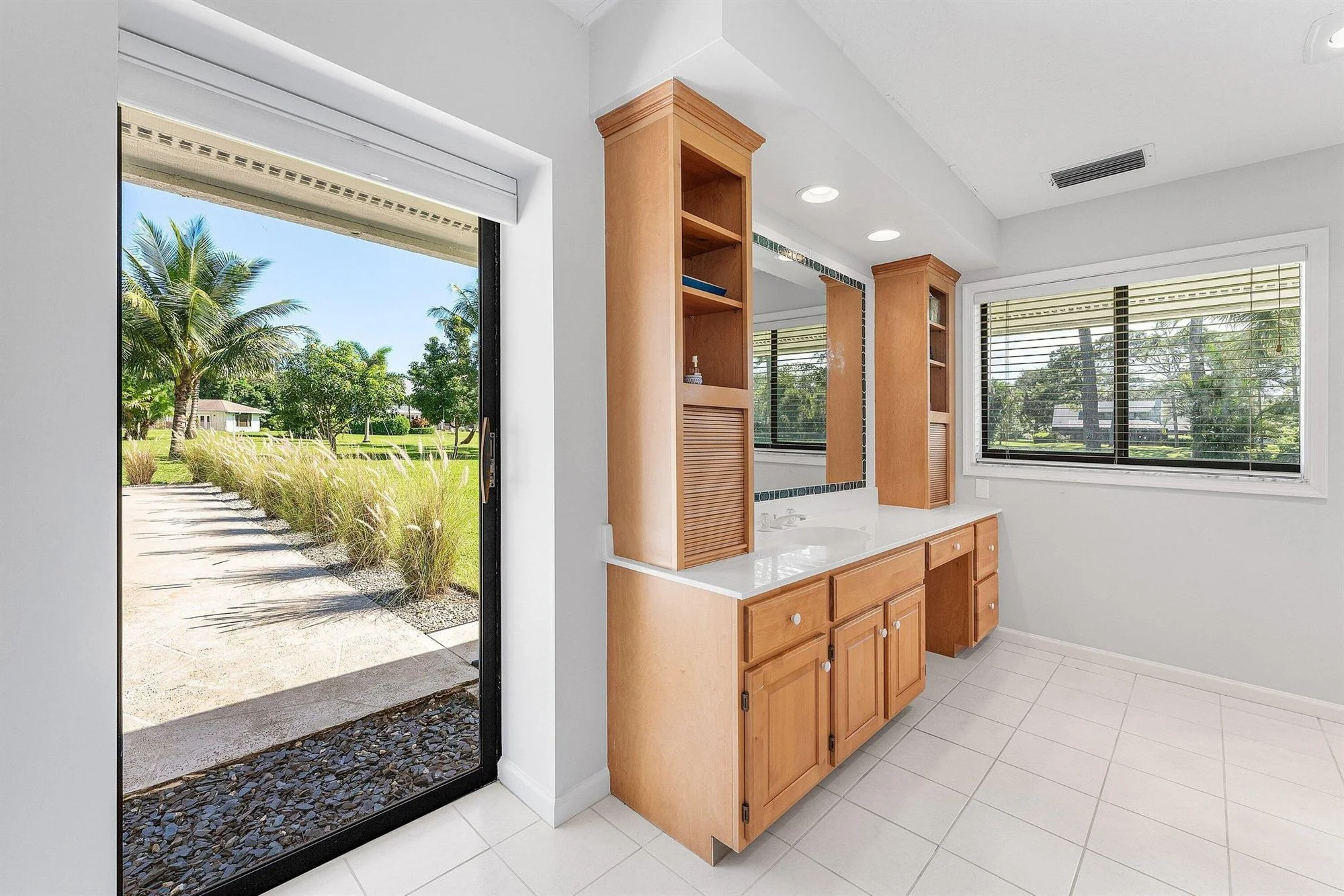 6048 Woodlake Road, Lake Worth, Florida, United States. - Photo 2