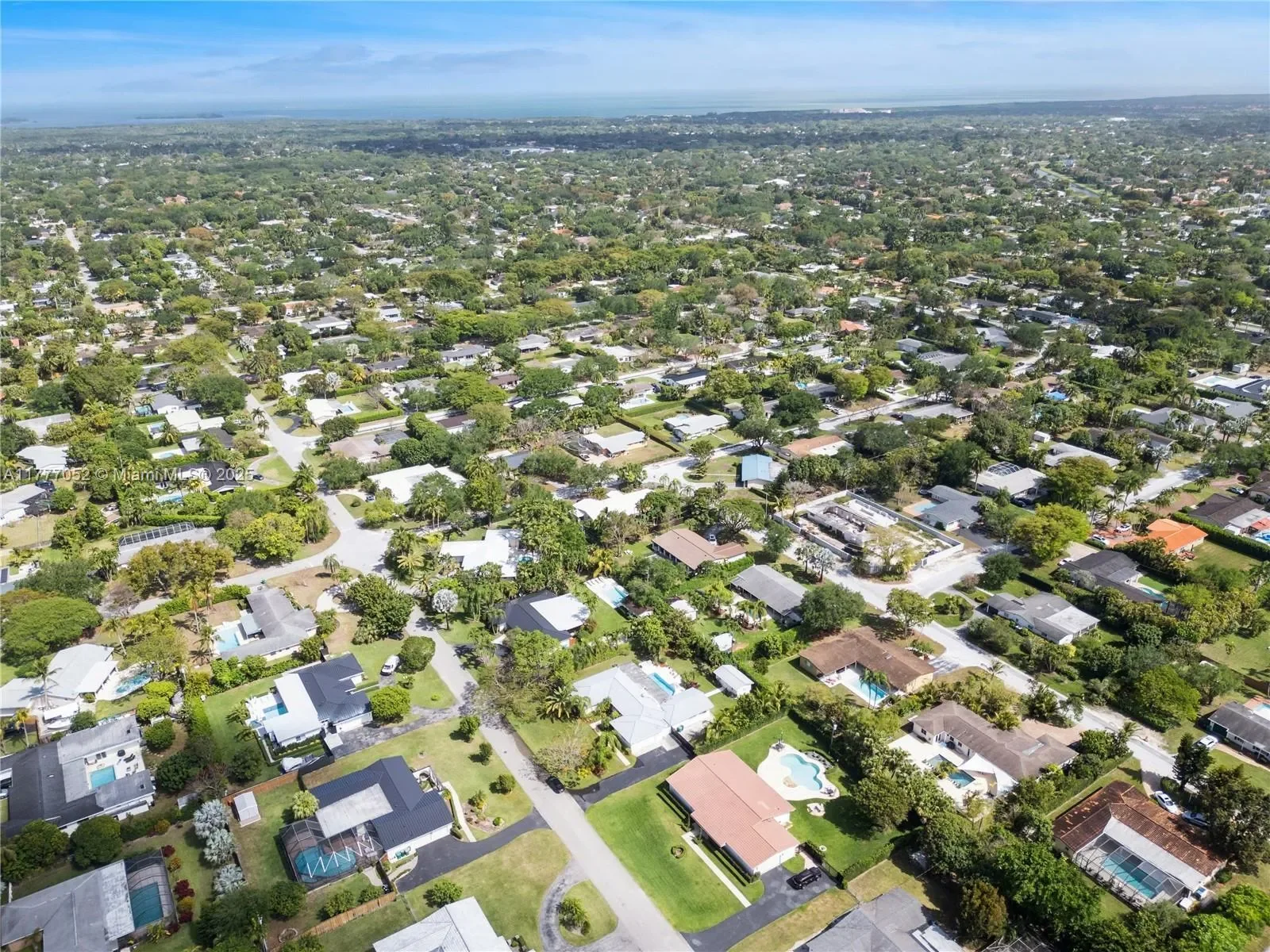 8860 SW 155th Ter, Cutler Bay, Florida, United States. - Photo 29