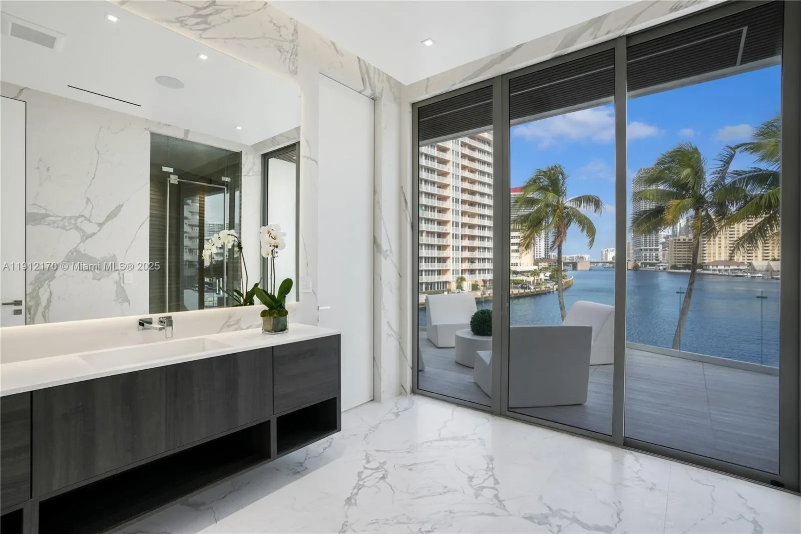 501 Palm Dr, Hallandale Beach, Florida, United States. - Photo 31
