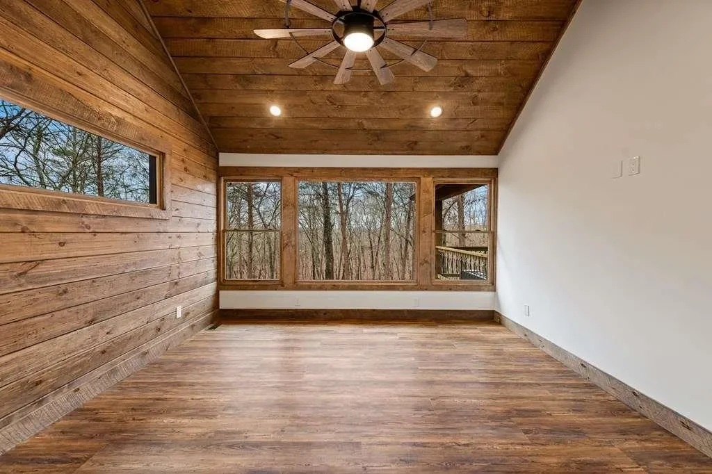 2393 Ada Street, Chicago, Illinois, United States. - Photo 23