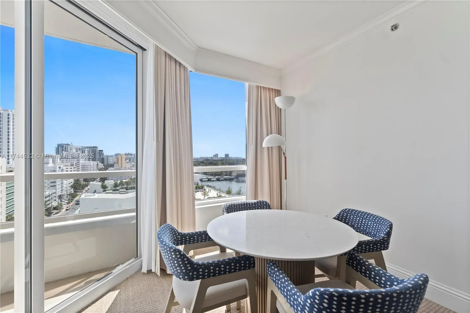 4401 COLLINS AV 1206, Miami Beach, Florida, United States. - Photo 12