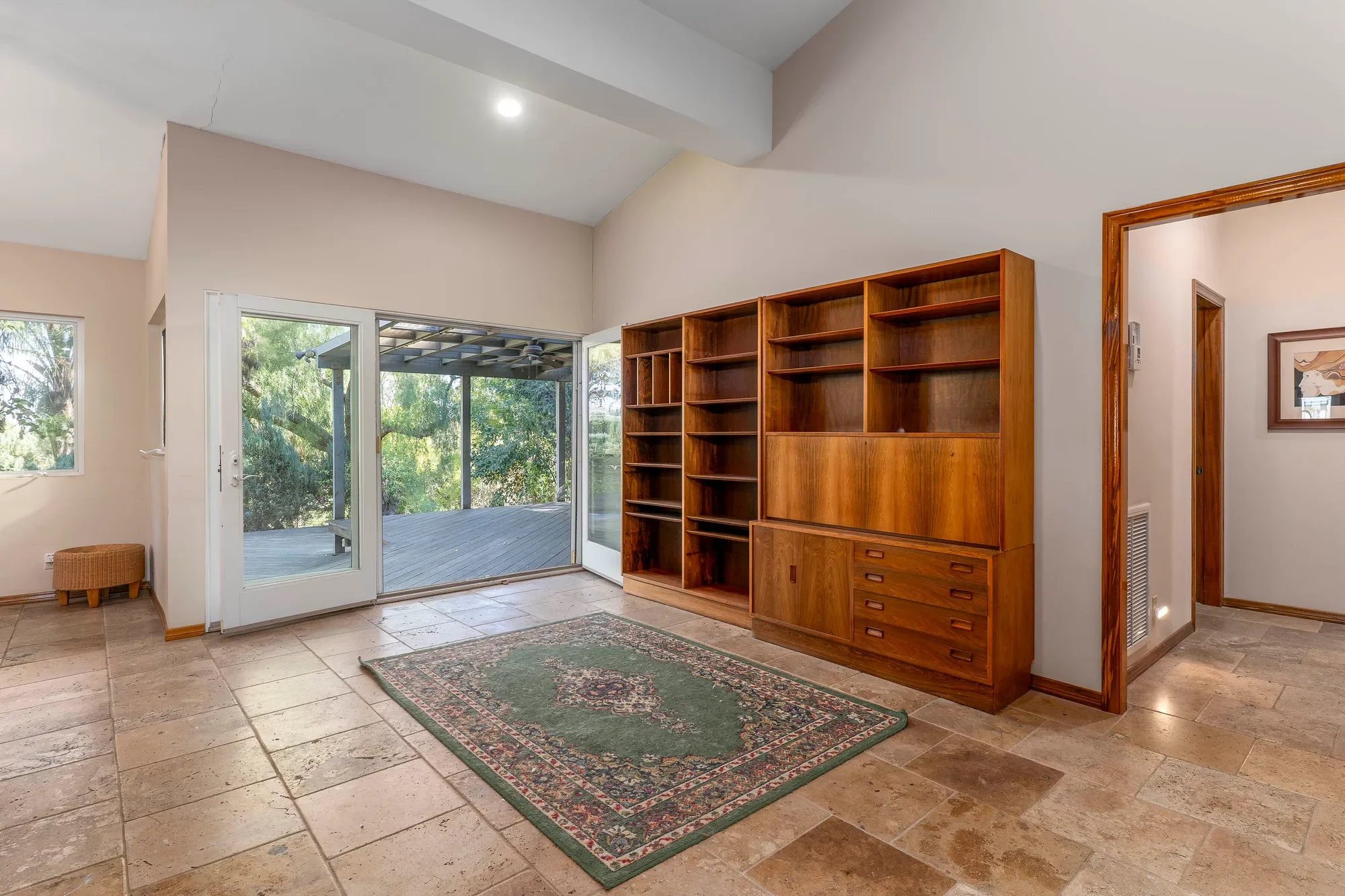 5653 Shirley Avenue , Tarzana, CA 91356, Los Angeles, California, United States. - Photo 17