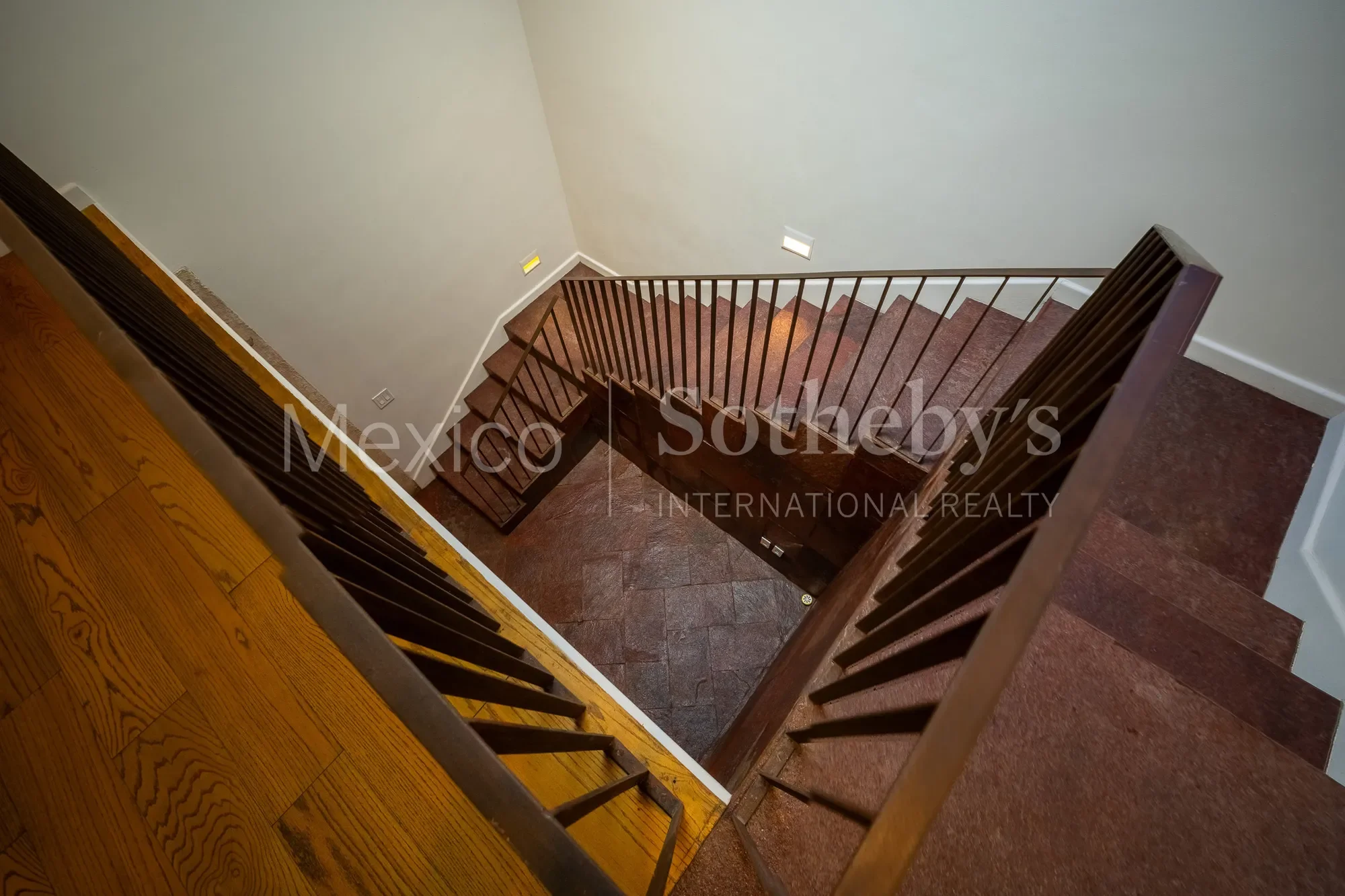 Gallery photo 8