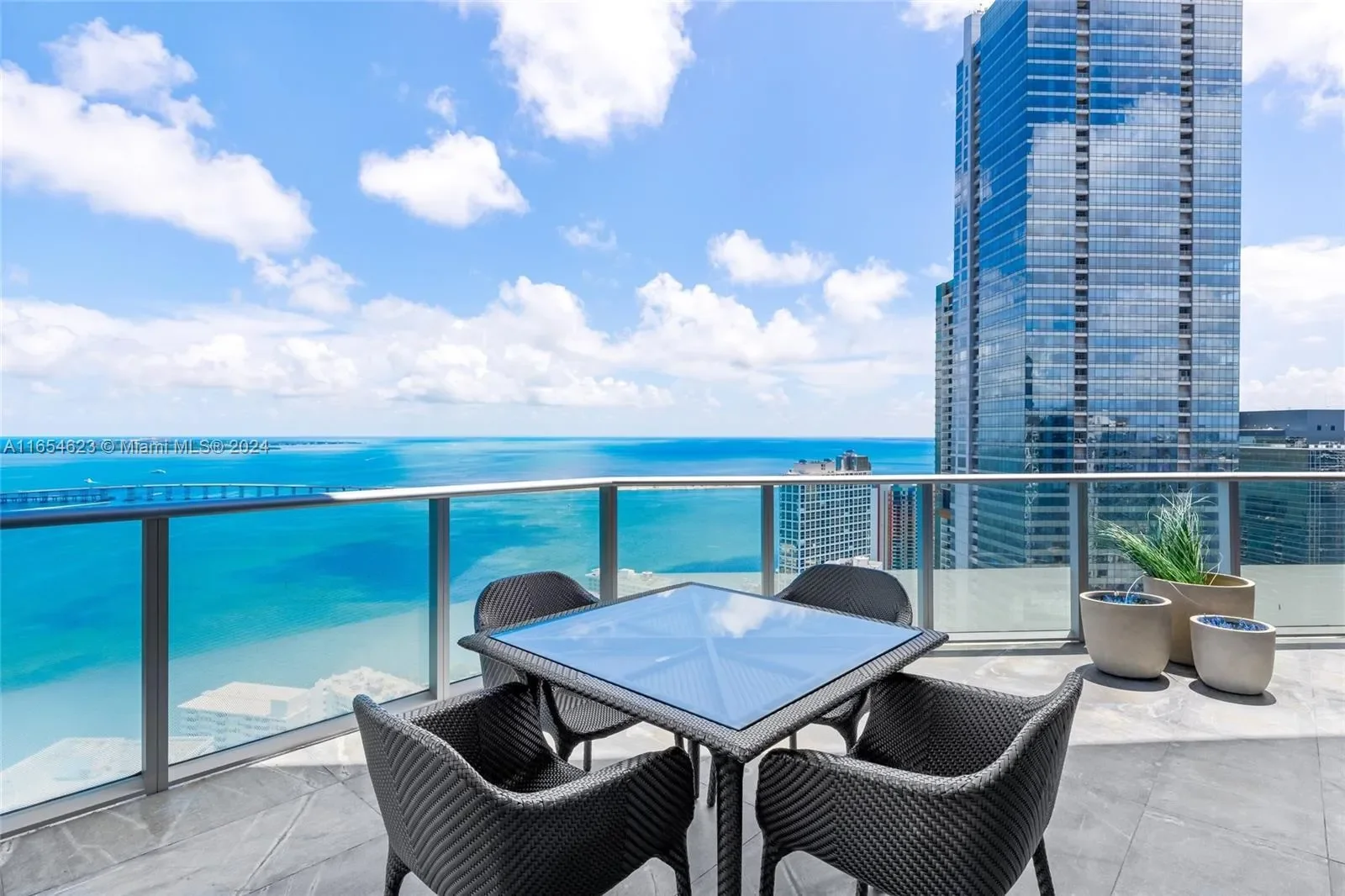 1300 Brickell Bay Dr, #PH4400, Miami, Florida, United States. - Photo 10