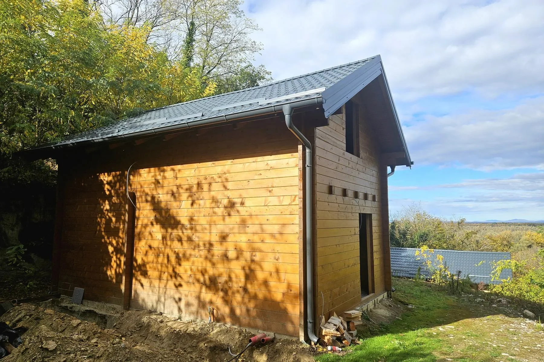 Exterior photo 3