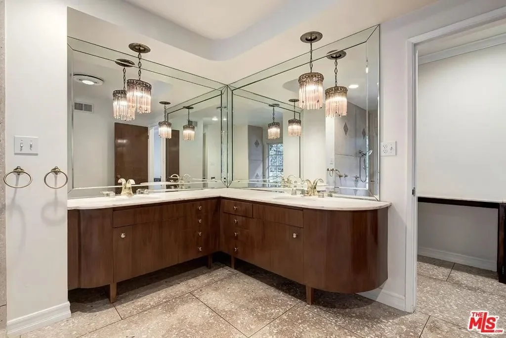 500 Leslie Lane, Beverly Hills, California, United States. - Hero Image