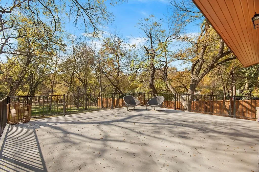 2510 Gladiolus Lane, Dallas, Texas, United States. - Photo 11
