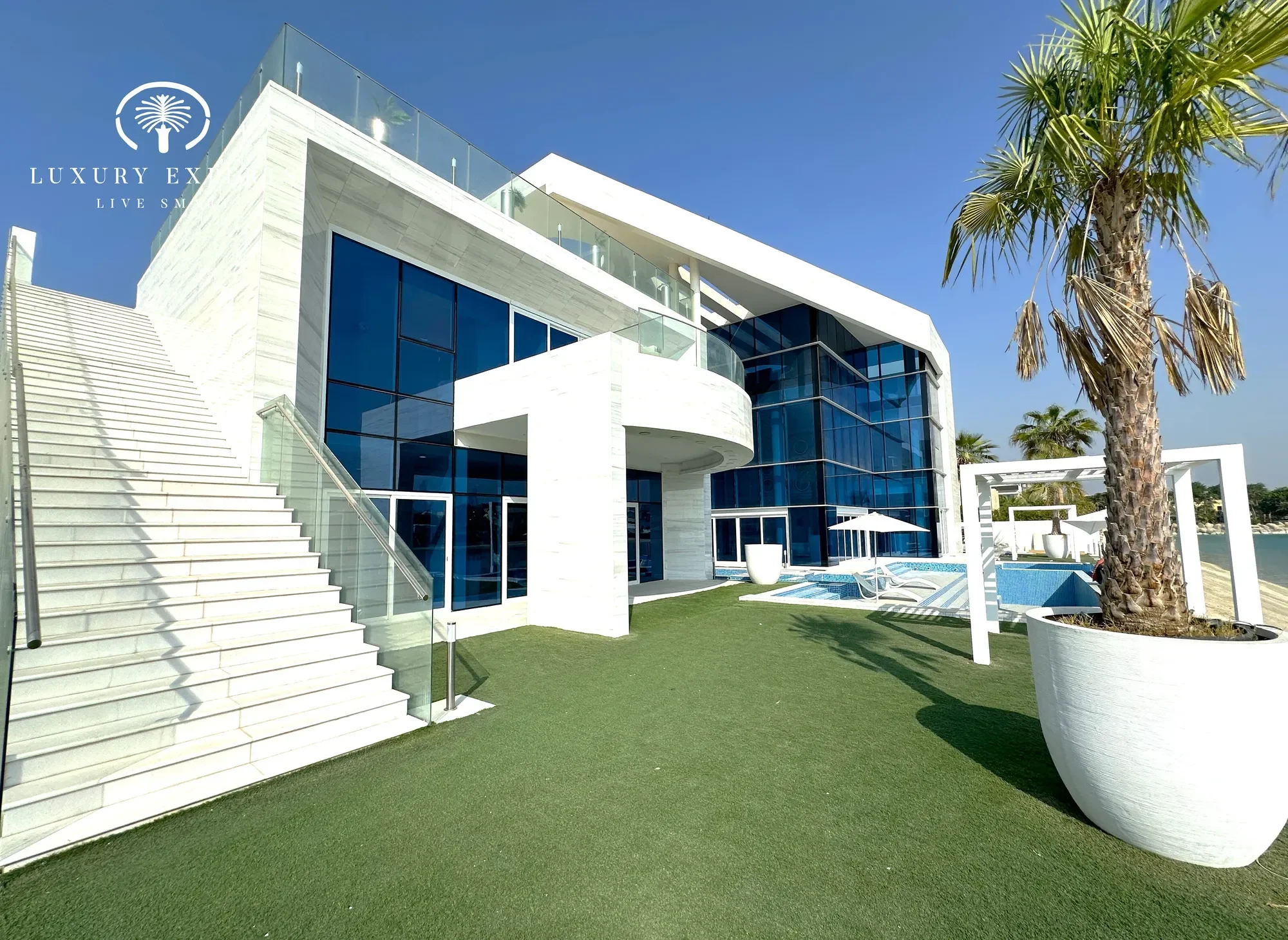 Palm Jumeirah - The Palm Jumeirah - Dubai - United Arab Emirates, Dubai, Dubai, United Arab Emirates. - Photo 8