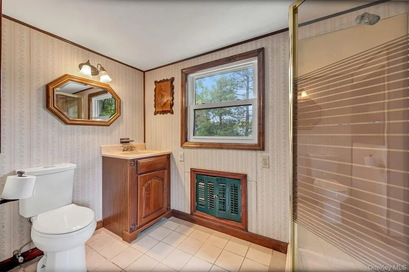 217 W Washington Avenue, Pearl River, New York, United States. - Photo 4