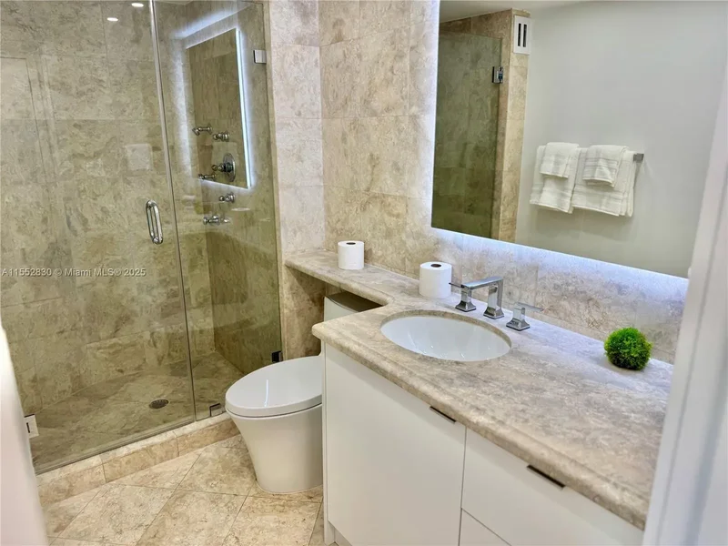 1111 Crandon Blvd A404, Key Biscayne, FL, 33149, USA, Key Biscayne, Florida, United States. - Photo 33