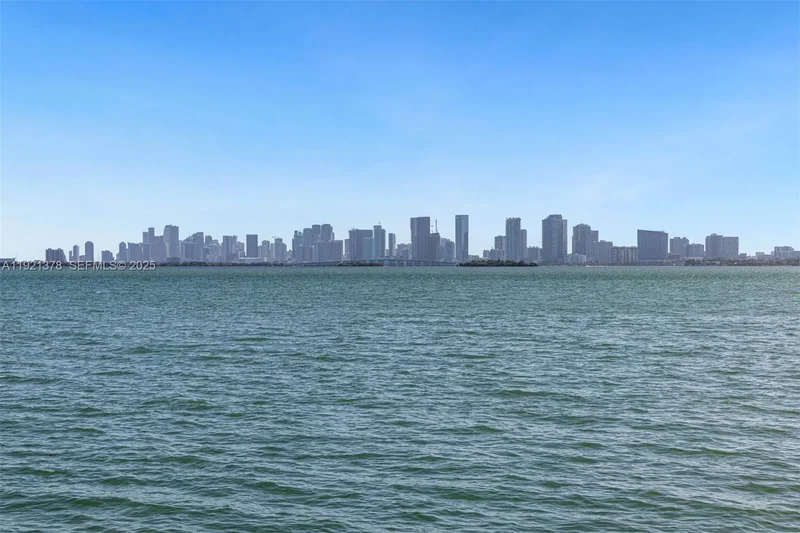 1460 S Treasure Dr, North Bay Village, FL 33141, Miami Beach, Florida, United States. - Photo 27