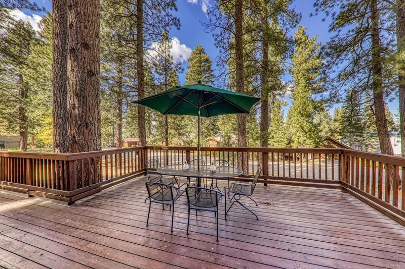 Single Family Residence in Truckee