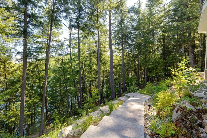 221 Ch. du Rubis, Val-des-Monts, Quebec, Canada. - Photo 20