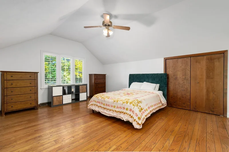 1222 Champion Forest Court, Wheaton, Illinois, United States. - Photo 20