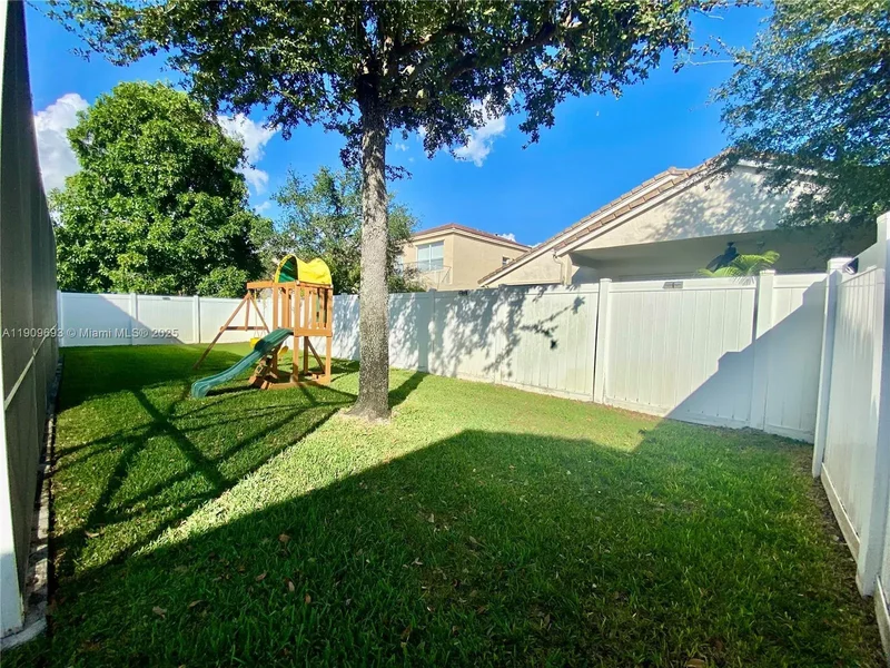 4925 SW 164th Ave, Miramar, Florida, United States. - Photo 12