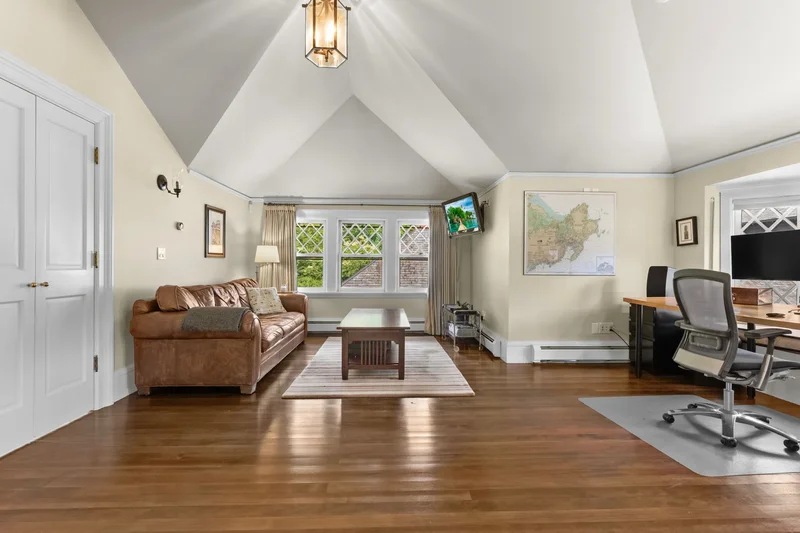159 Bridge Street , Manchester, MA 01944, Manchester-by-the-Sea, Massachusetts, United States. - Photo 35