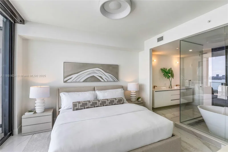 700 NE 24 St 1802, Miami, Florida, United States. - Photo 15