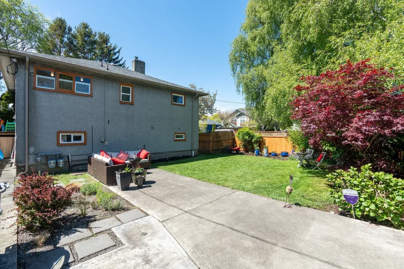 1451 Brooke Street, Victoria, BC V8S 1M4, Victoria, British Columbia, Canada. - Photo 10