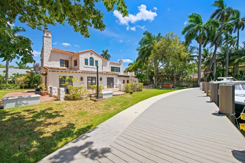 629 SW 8th Ter, Fort Lauderdale, Florida, United States. - Photo 22