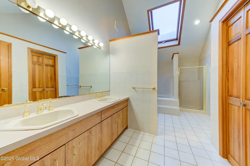 9 University Place, Amsterdam, NY 12010, Amsterdam, New York, United States. - Photo 26