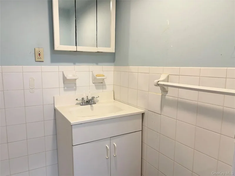 3349 Bouck Avenue, New York, New York, United States. - Photo 22