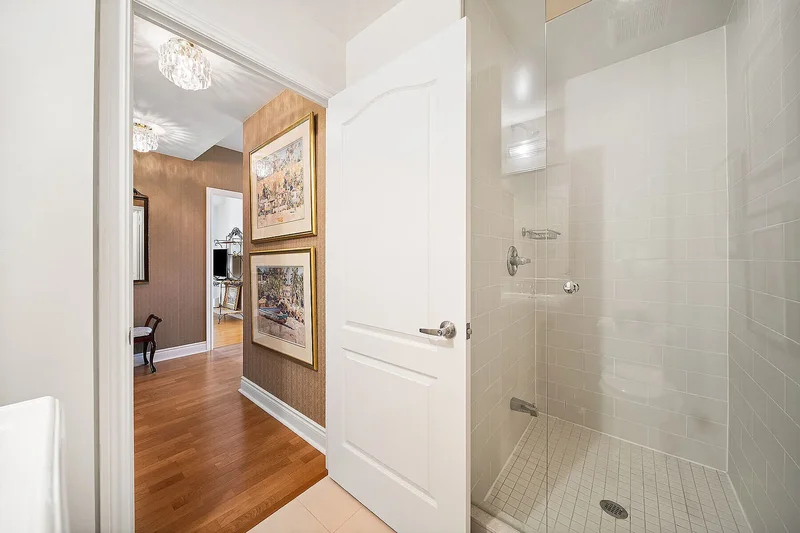 1105 Leslie St  903, Toronto, ON M3C 4G9, Toronto, Ontario, Canada. - Photo 4