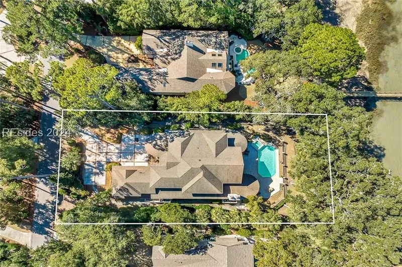11 N Calibogue Cay Road, Hilton Head Island, SC, 29928, USA, Hilton Head Island, South Carolina, United States. - Photo 71