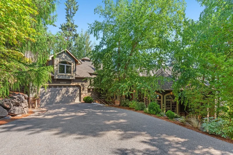 4520 S Threemile Point Rd, Coeur d'Alene, ID 83814, Coeur d'Alene, Idaho, United States. - Photo 9