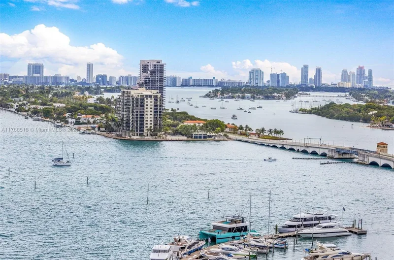 1750 N Bayshore Dr, Miami, FL 33132, Miami, Florida, United States. - Photo 36