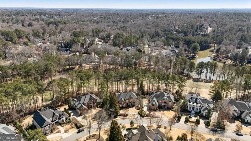 2250 Blackheath Trace, Alpharetta, Georgia, United States. - Photo 47