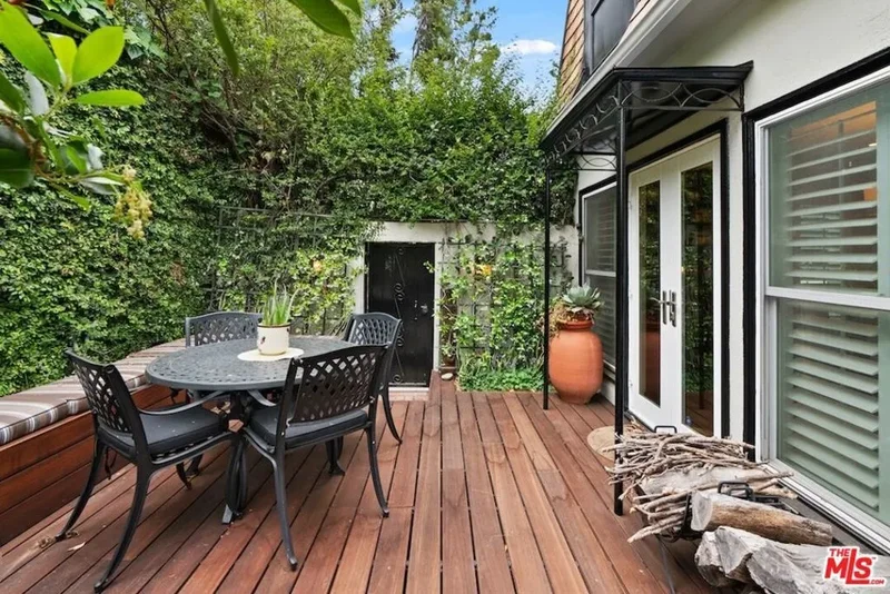 11051 Strathmore Drive 1, Los Angeles, California, United States. - Photo 31