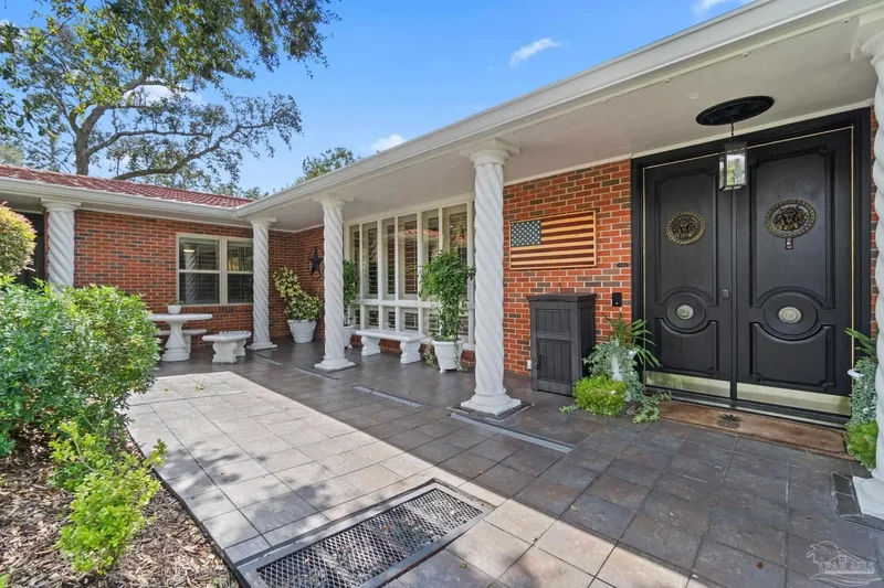 1415 N Barcelona, Pensacola, FL 32501, Pensacola, Florida, United States. - Photo 32