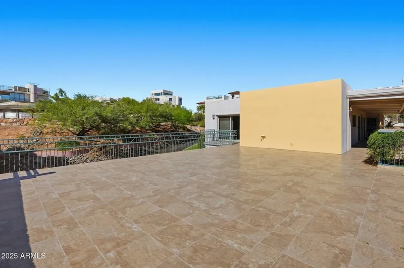2131 E BETHANY HOME ROAD, Phoenix, Arizona, United States. - Photo 28