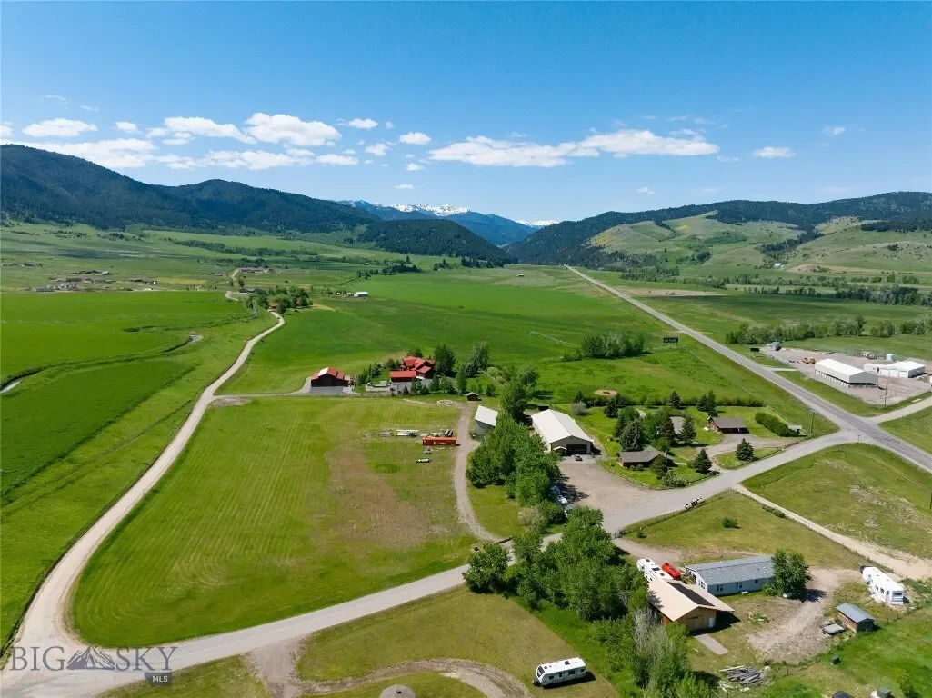 56 & 70 E Williams Road, Gallatin Gateway, Montana, United States. - Photo 17