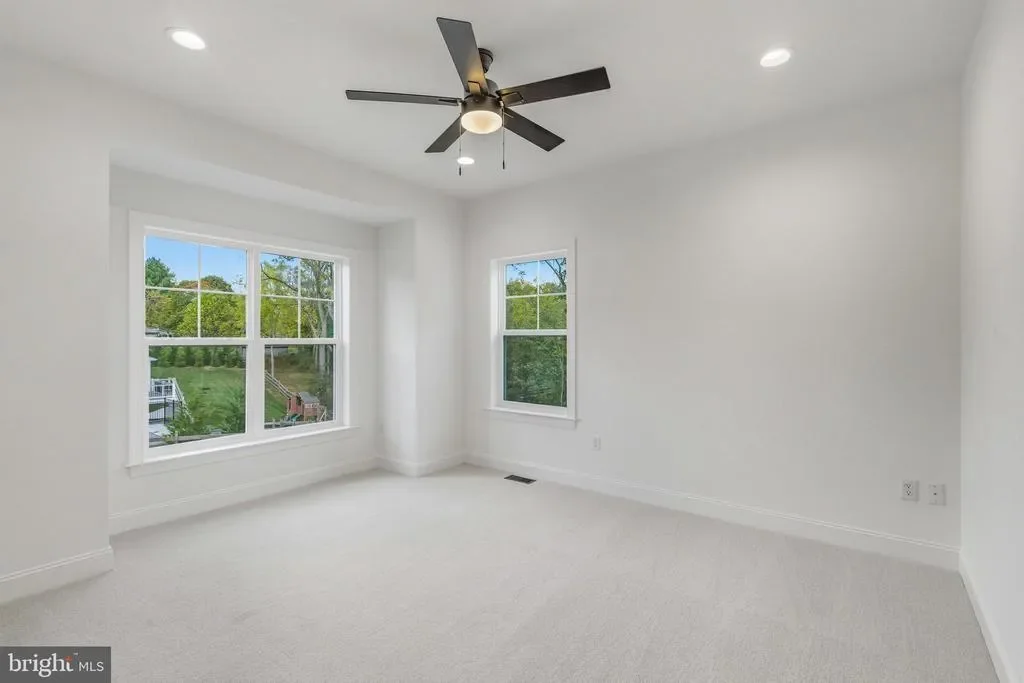 Gallery photo 10