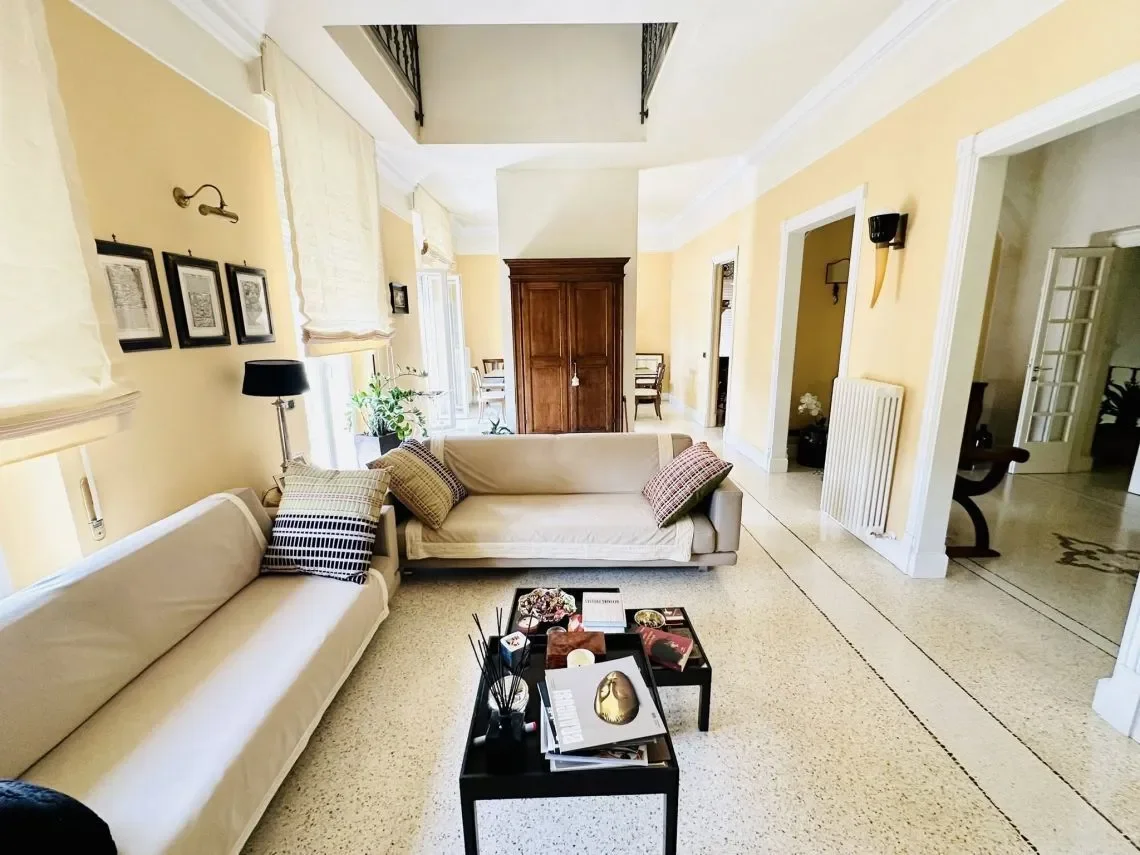Gallery photo 1