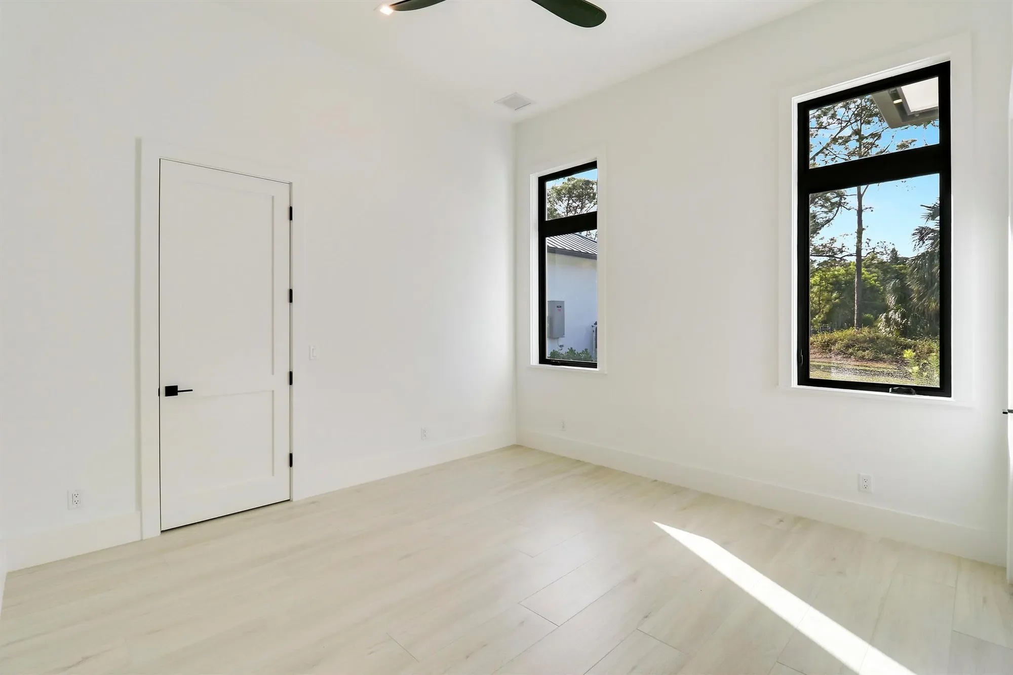 Gallery photo 9
