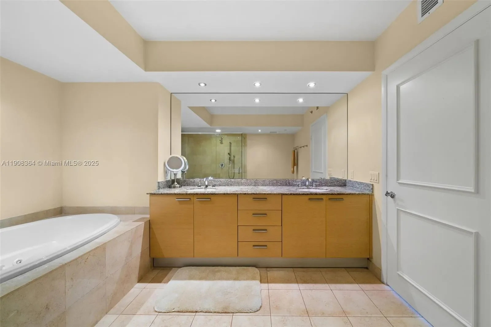 1800 S Ocean Dr 2603, Hallandale Beach, Florida, United States. - Photo 6