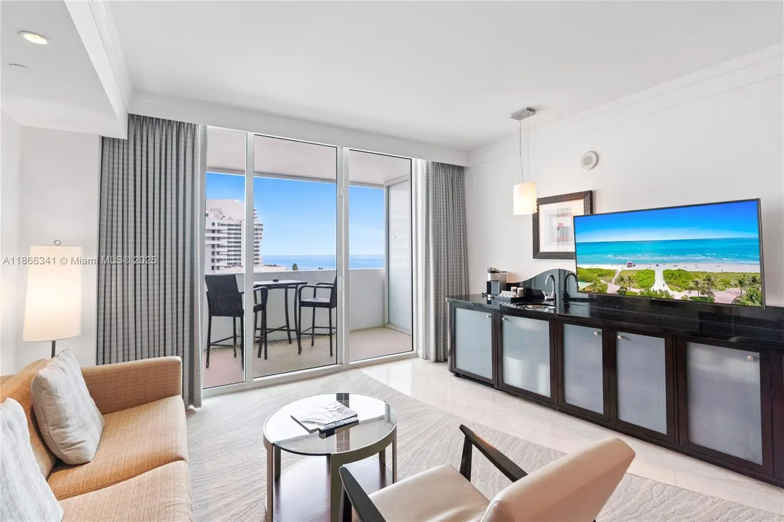 4391 Collins Ave 803, Miami Beach, Florida, United States. - Photo 4