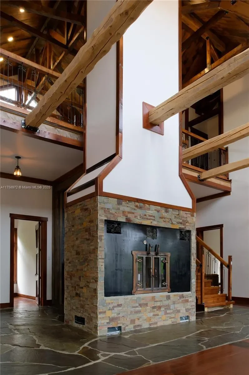 Gallery photo 5