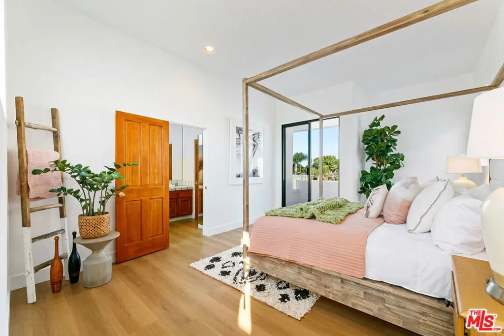 29221 Heathercliff Road 13, Malibu, California, United States. - Photo 27