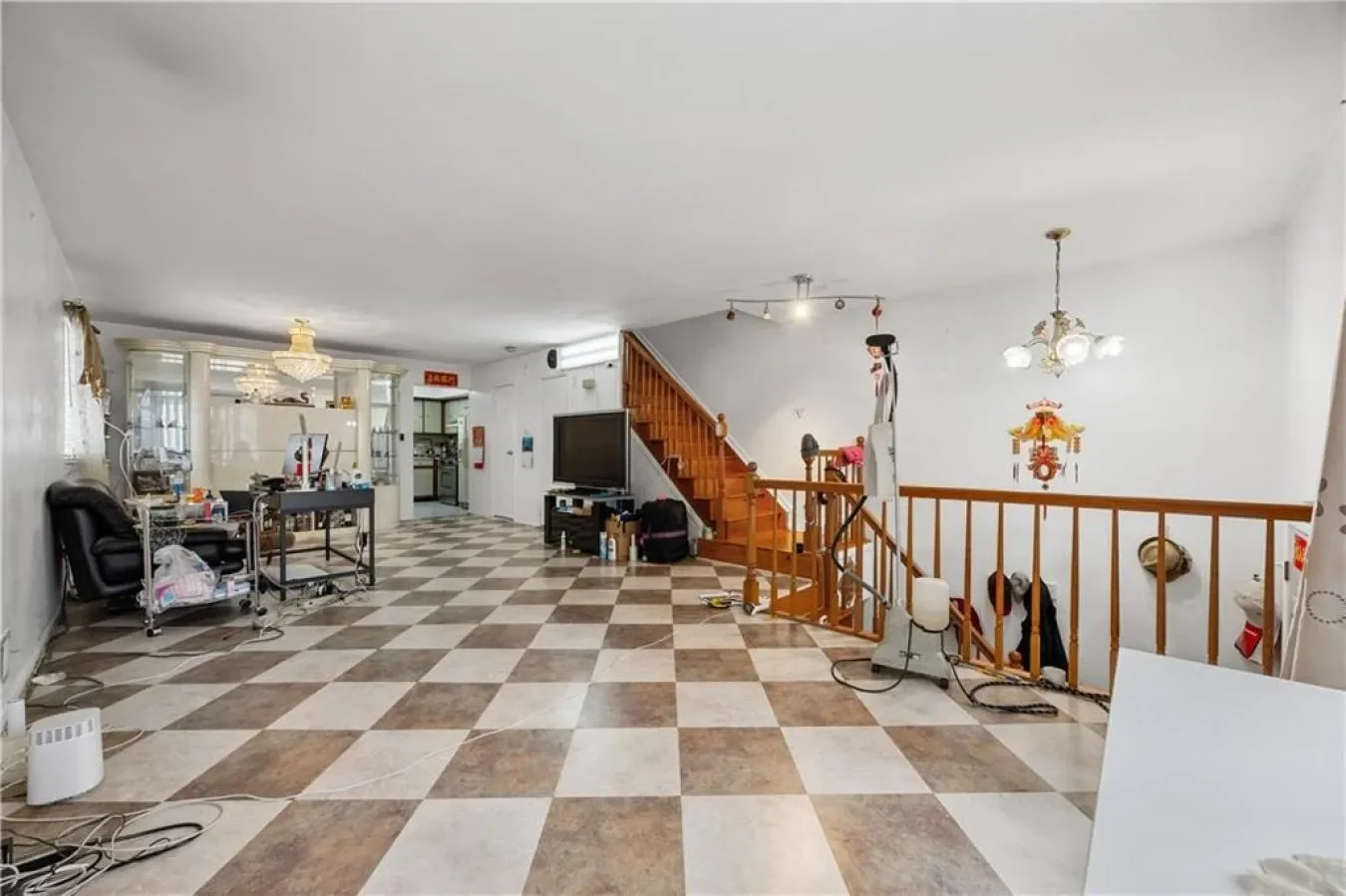 306 Hylan, New York, New York, United States. - Photo 13