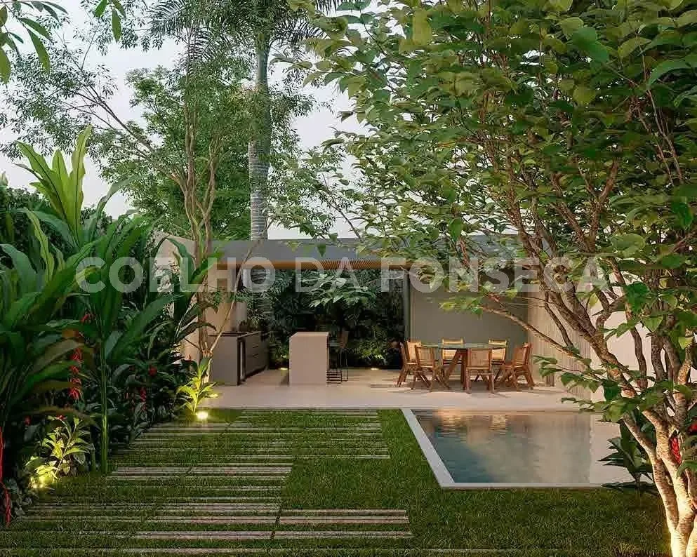 Exterior photo 4