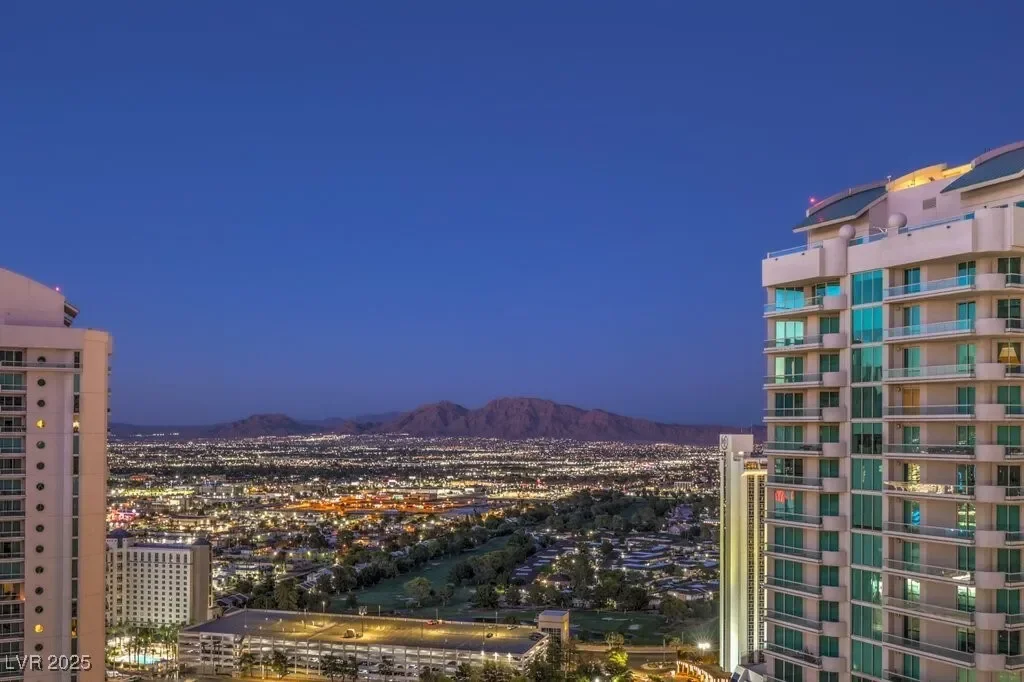 2877 Paradise Road 3302, Las Vegas, Nevada, United States. - Photo 42